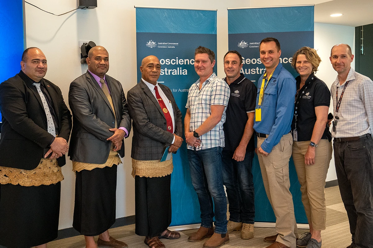 The Tongan dignitaries met with Geoscience Australia staff.